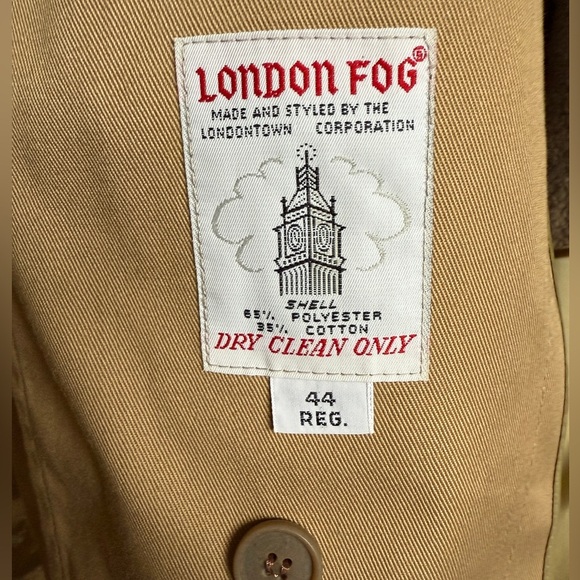 Vintage London Fog Tan Trench Coat Removable Zipped Lining Sz 44R Large - Picture 8 of 12